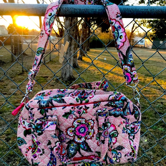 Vera Bradley Handbags - Vera Bradley Springtime Bag 🌺
